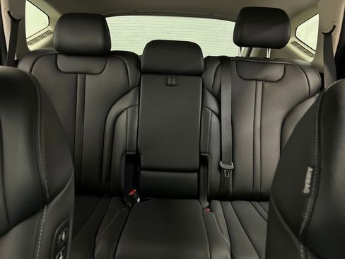 Used 2025 Genesis GV80 2.5T image 27