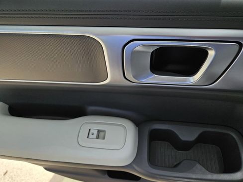 New 2026 Hyundai Santa Fe SE image 13