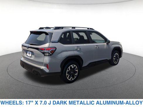 Used 2025 Subaru Forester Premium AWD/4WD image 6