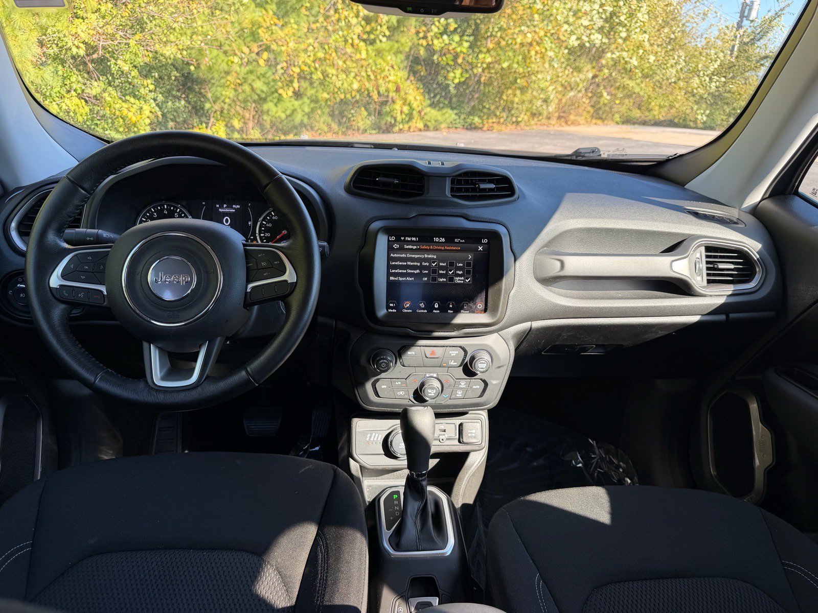 Used 2023 Jeep Renegade Latitude w/ Premium Group AWD/4WD image 48
