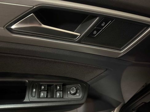 Used 2019 Volkswagen Atlas S image 21