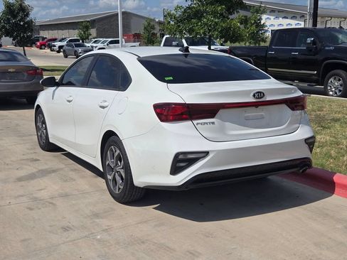 Used 2021 Kia Forte LXS FWD image 5