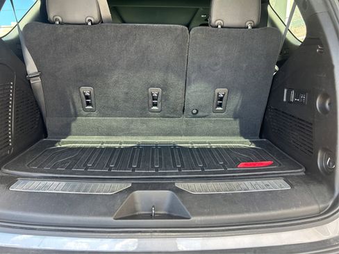 Used 2021 GMC Yukon AT4 w/ AT4 Premium Plus Package image 13