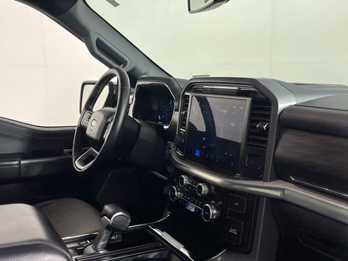 Used 2025 Ford F150 Lariat w/ Tow/Haul Package AWD/4WD image 29