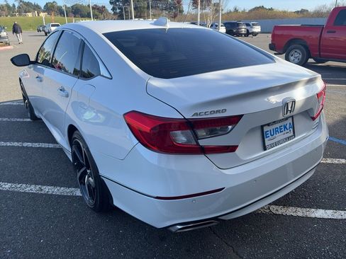 Used 2022 Honda Accord Touring image 18