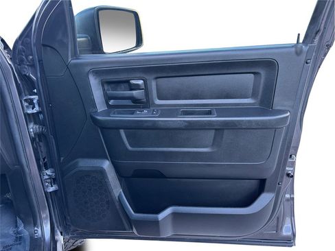 Used 2019 RAM 1500 4x4 Crew Cab Tradesman image 34