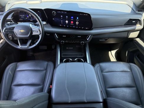 Used 2025 Chevrolet Tahoe LT RWD image 10