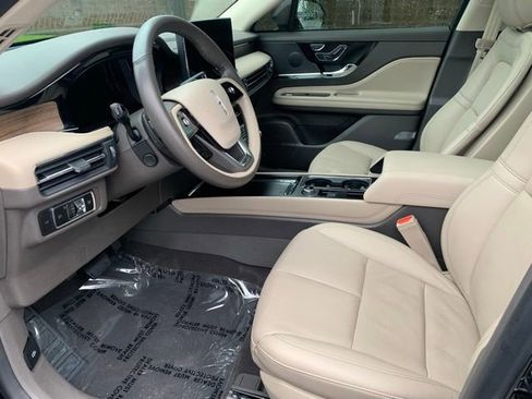 Used 2024 Lincoln Corsair Reserve w/ Equipment Group 201A image 14