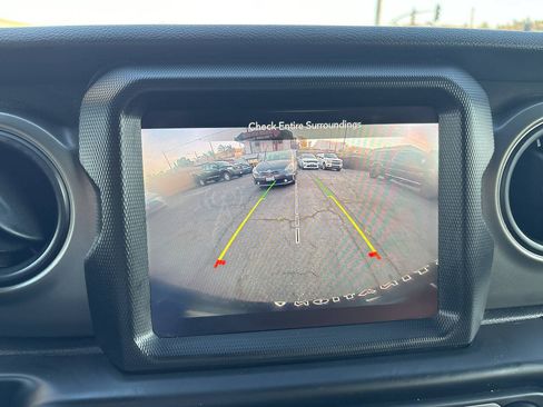 Used 2023 Jeep Wrangler Unlimited w/ 8.4" Radio Group AWD/4WD image 35