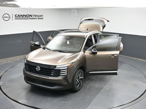 New 2026 Nissan Kicks SV w/ SV Premium Package FWD image 38