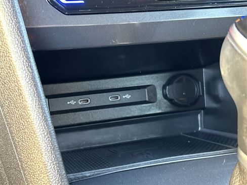 Certified 2023 Volkswagen Tiguan SE R-Line image 26