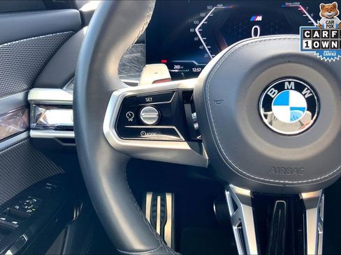 Used 2023 BMW 740i image 16