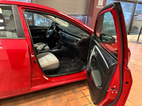 Used 2016 Toyota Corolla S image 25