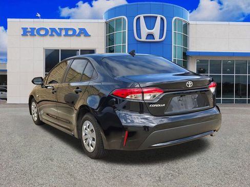 Used 2021 Toyota Corolla L image 4
