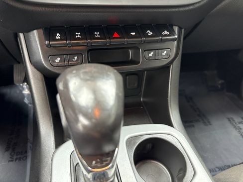 Used 2022 Chevrolet Colorado ZR2 w/ ZR2 Midnight Special Edition AWD/4WD image 30