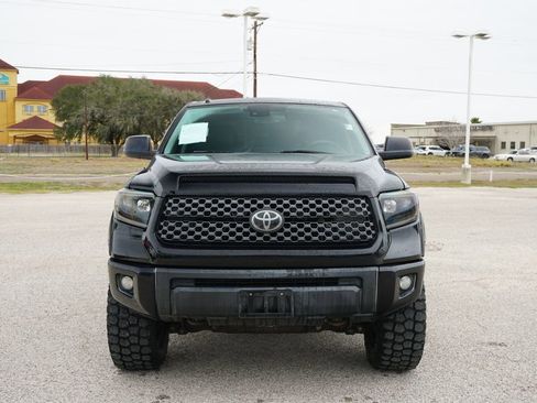 Used 2018 Toyota Tundra SR5 image 2