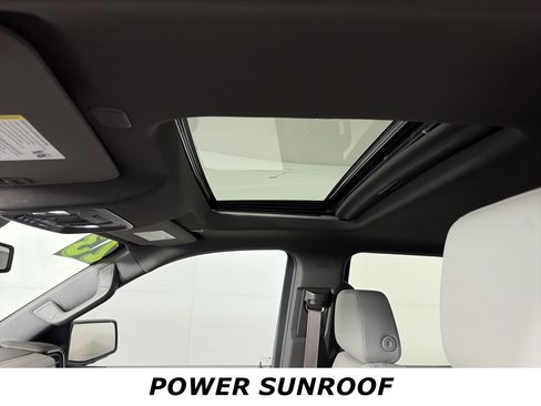 Used 2023 Chevrolet Silverado 1500 LTZ image 7