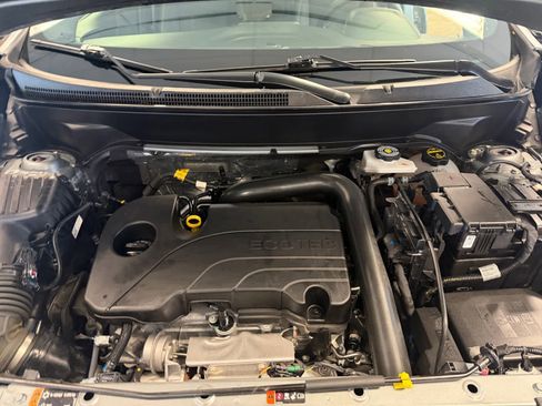 Used 2024 Chevrolet Equinox RS w/ LPO, Floor Liner Package AWD/4WD image 18