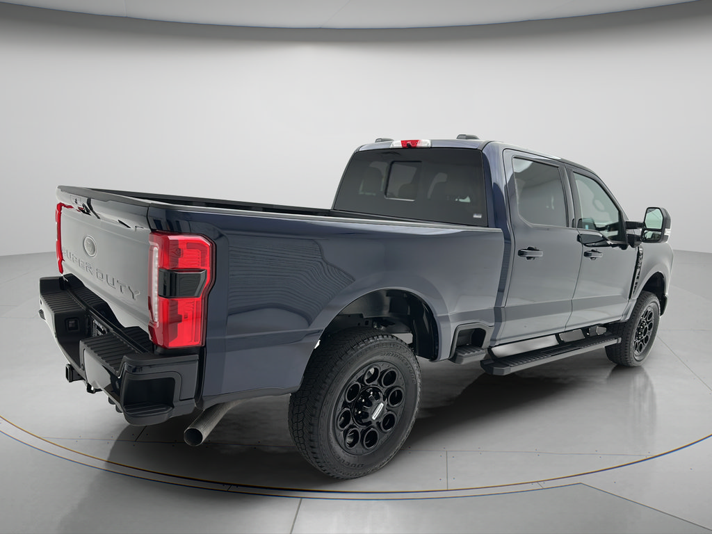 Used 2025 Ford F350 Lariat w/ Black Appearance Package AWD/4WD image 5
