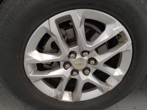 Used 2019 Chevrolet Traverse LT FWD image 31
