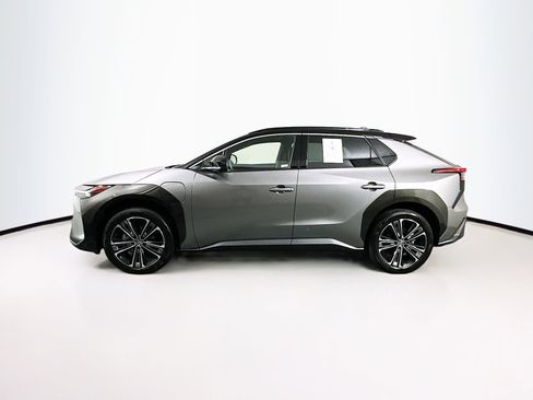 Used 2024 Toyota bZ4X AWD w/ Weather Package image 4