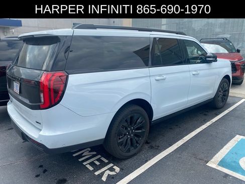 Used 2025 Ford Expedition Max Platinum w/ Stealth Appearance Package AWD/4WD image 3