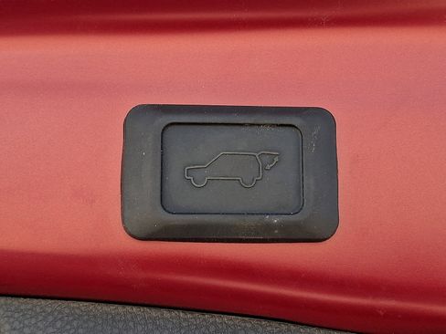 Certified 2025 Toyota RAV4 XLE w/ Convenience Package image 29