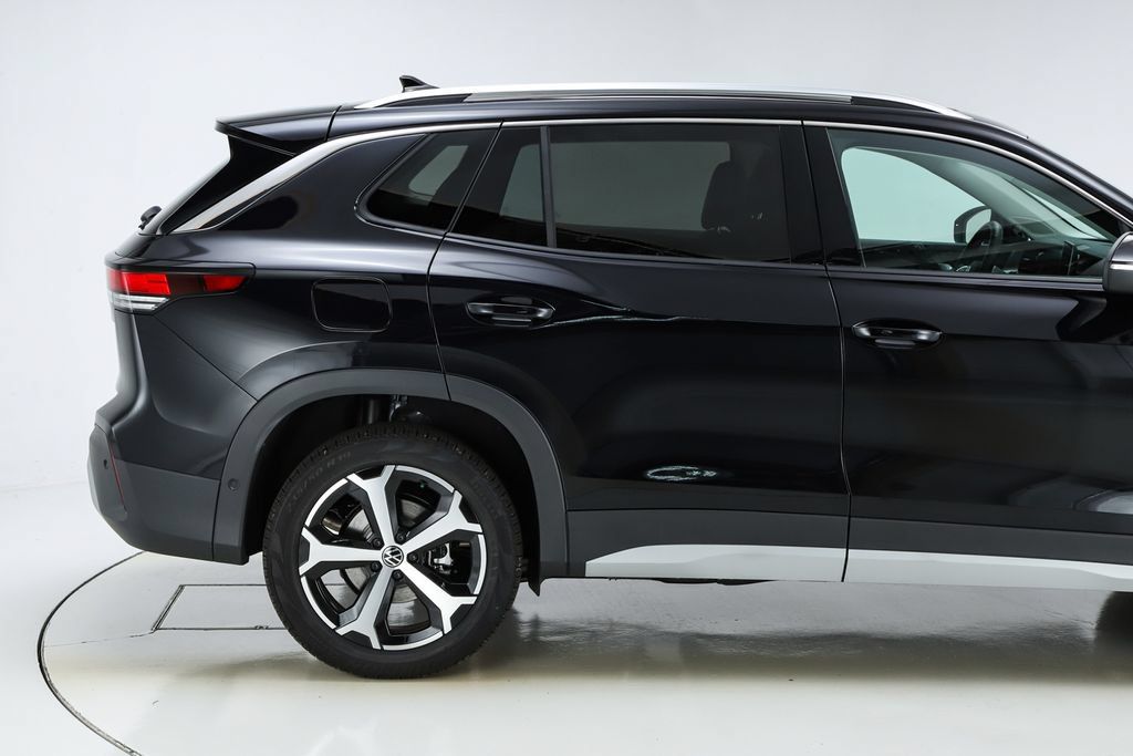 New 2026 Volkswagen Tiguan SE AWD/4WD image 11