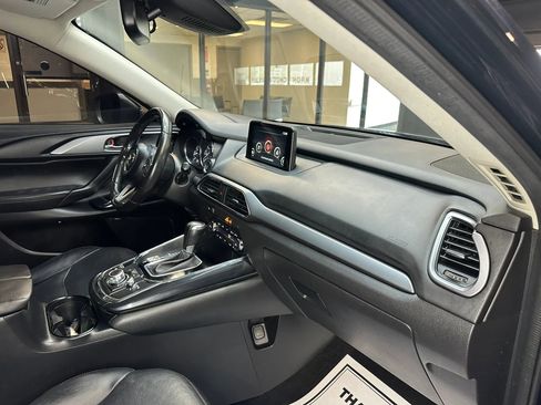 Used 2018 MAZDA CX-9 Touring w/ Touring Premium Package AWD/4WD image 34