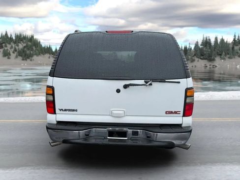Used 2004 GMC Yukon SLE image 4