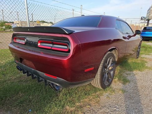 Used 2020 Dodge Challenger SXT w/ Blacktop Package RWD image 2