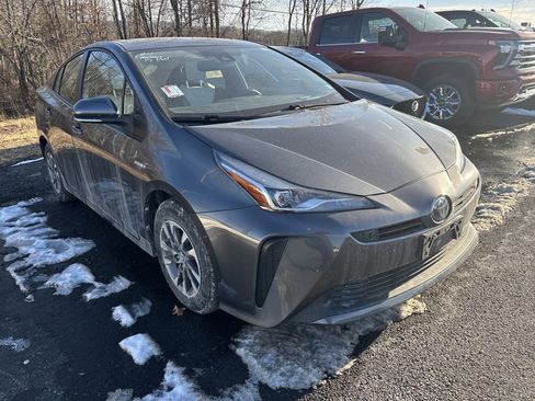 Used 2021 Toyota Prius Limited w/ Premium Convenience Package image 1