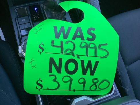 Certified 2024 Toyota Tacoma SR5 image 34