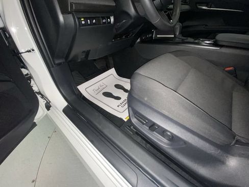 Used 2025 Toyota Camry LE w/ Convenience Package FWD image 12