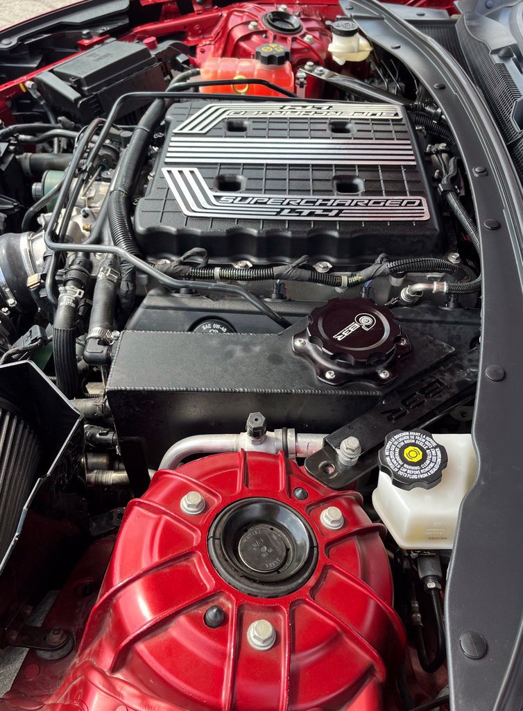 Used 2020 Chevrolet Camaro ZL1 RWD image 13