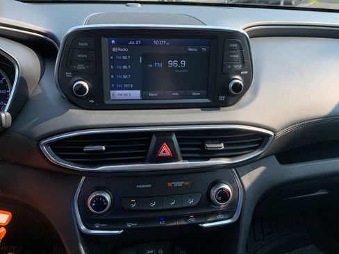Used 2020 Hyundai Santa Fe SE FWD image 30