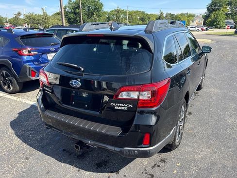 Used 2017 Subaru Outback 2.5i Limited AWD/4WD image 3