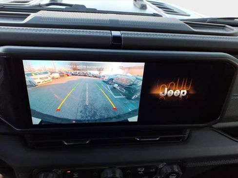 Used 2024 Jeep Wrangler Unlimited Rubicon 4xe image 22