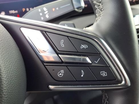 Used 2025 Buick Enclave Preferred AWD/4WD image 20