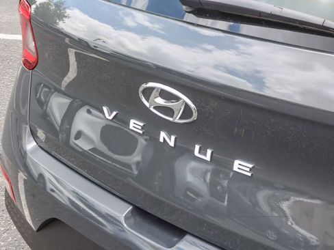Certified 2023 Hyundai Venue SEL w/ Cargo Package FWD image 9