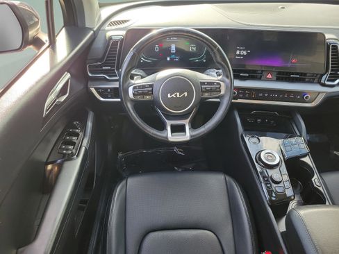 Certified 2023 Kia Sportage EX AWD/4WD image 9