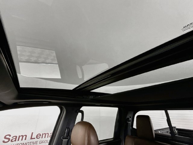Used 2021 Nissan Titan Platinum Reserve w/ Moonroof Package AWD/4WD image 22
