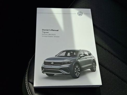 Used 2024 Volkswagen Tiguan SE R-Line AWD/4WD image 26