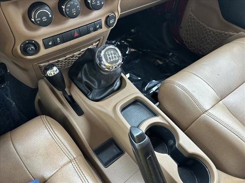 Used 2012 Jeep Wrangler Sahara w/ Connectivity Group image 21