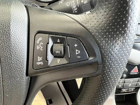 Used 2015 Chevrolet Cruze LT image 19