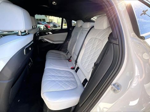 Certified 2025 BMW X6 xDrive40i w/ Executive Package image 20