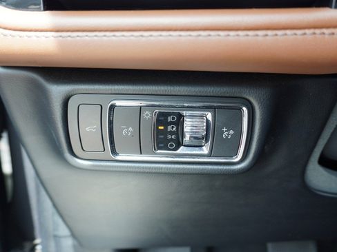 Used 2023 Lincoln Aviator Reserve w/ Equipment Group 201A AWD/4WD image 21
