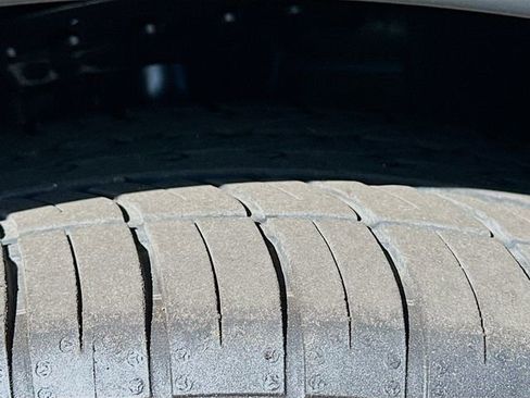 Used 2020 Jaguar E-PACE Base image 32