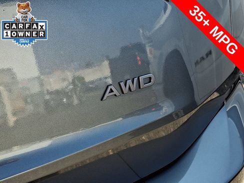Used 2024 Nissan Rogue S AWD/4WD image 10