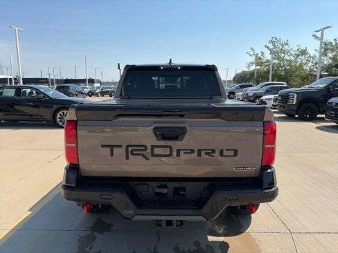 Used 2025 Toyota Tacoma TRD Pro AWD/4WD image 6